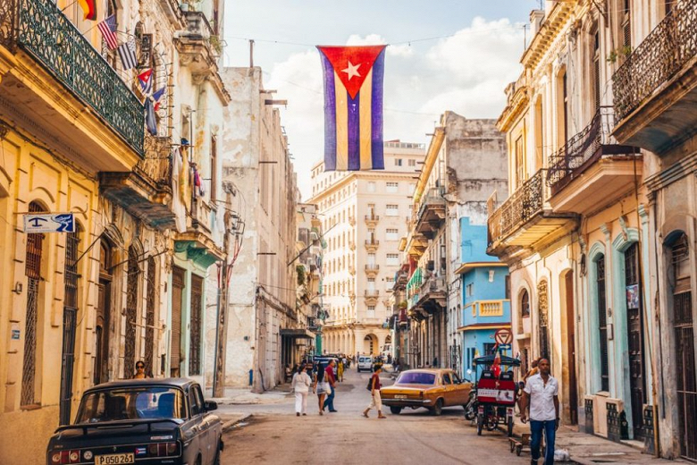 Куба сделает приём карт «Мир» обязательным для всех заведений